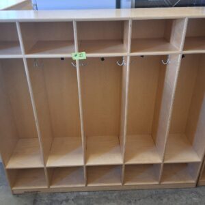 #21-Coat Cubby